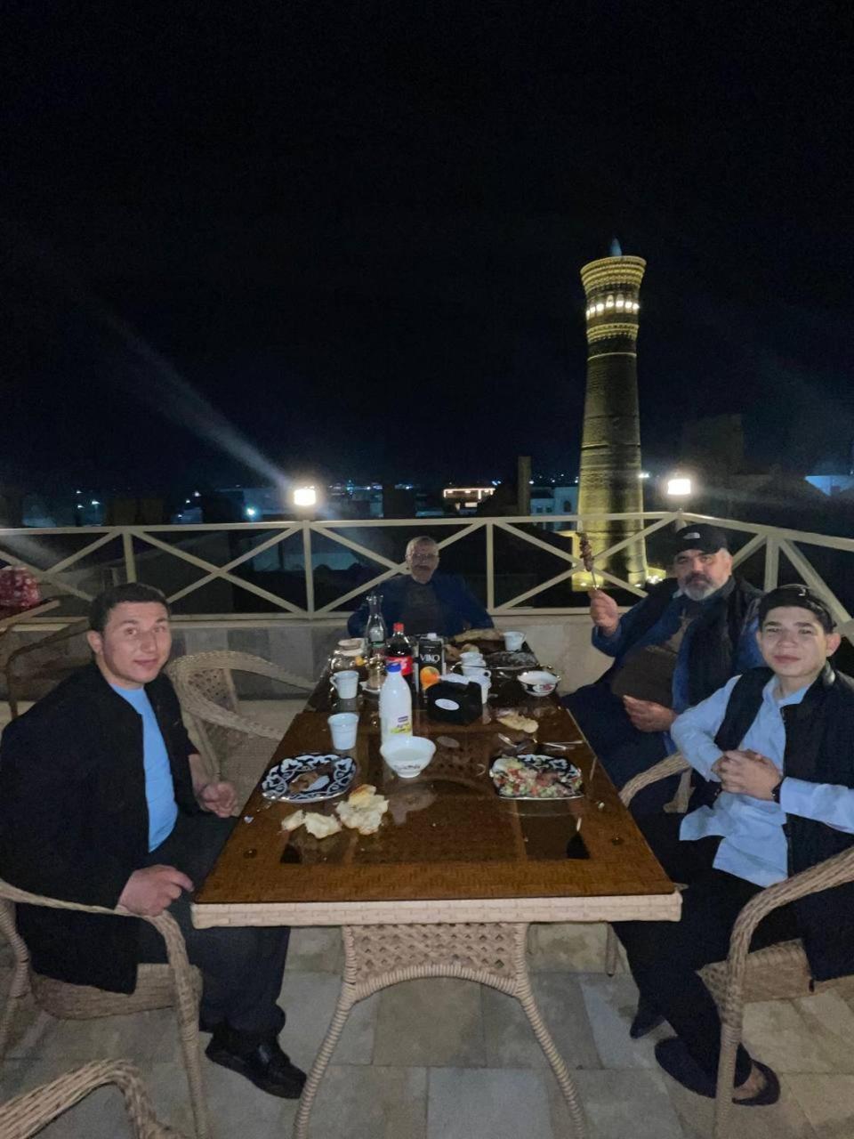 Poyi Kalon Teracce Hotel حلال Buchara Buitenkant foto